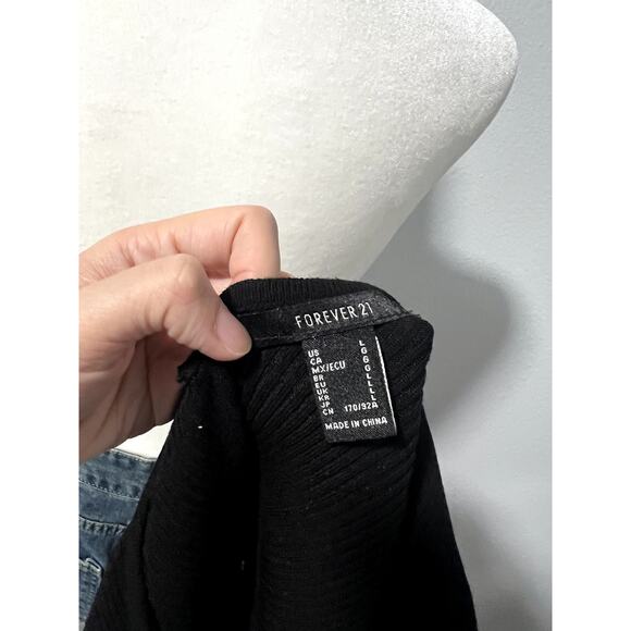 *(*NEW) Forever 21 V-Neck Knit Crop Top - Picture 5 of 5